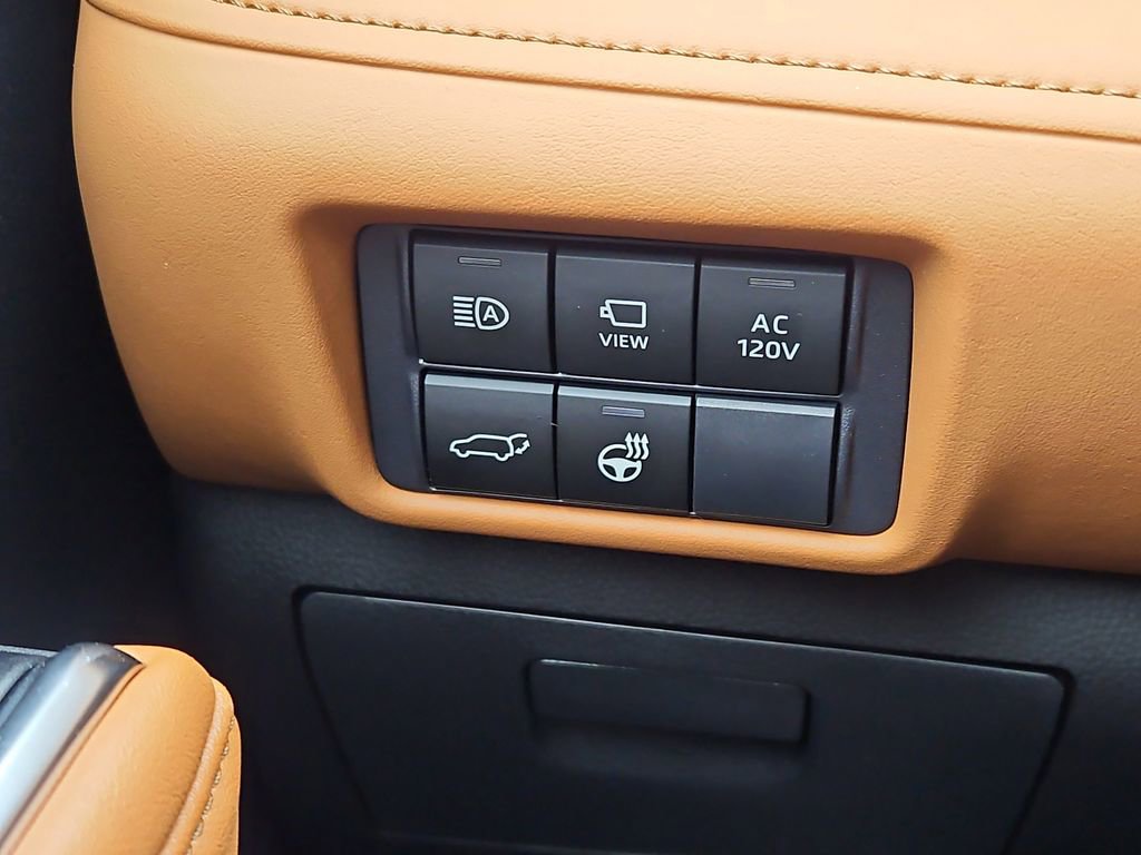 New 2026 Toyota Highlander Platinum AWD/4WD image 17