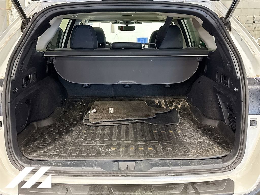 Used 2024 Subaru Outback Onyx Edition image 28