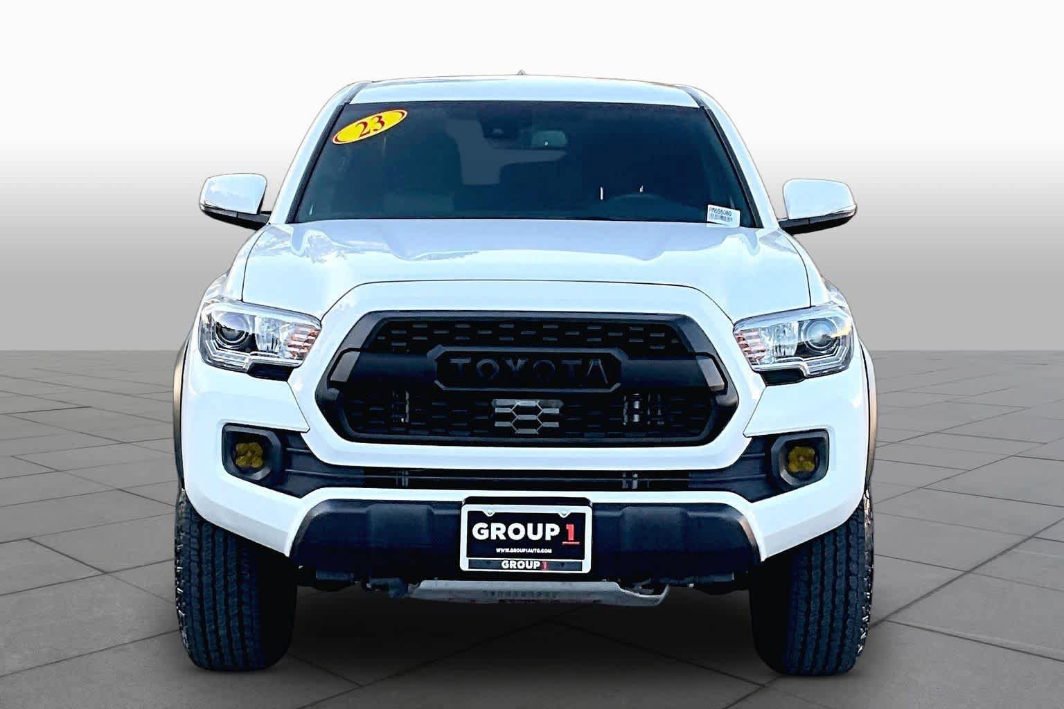 Certified 2023 Toyota Tacoma TRD Off-Road w/ Technology Package AWD/4WD image 3