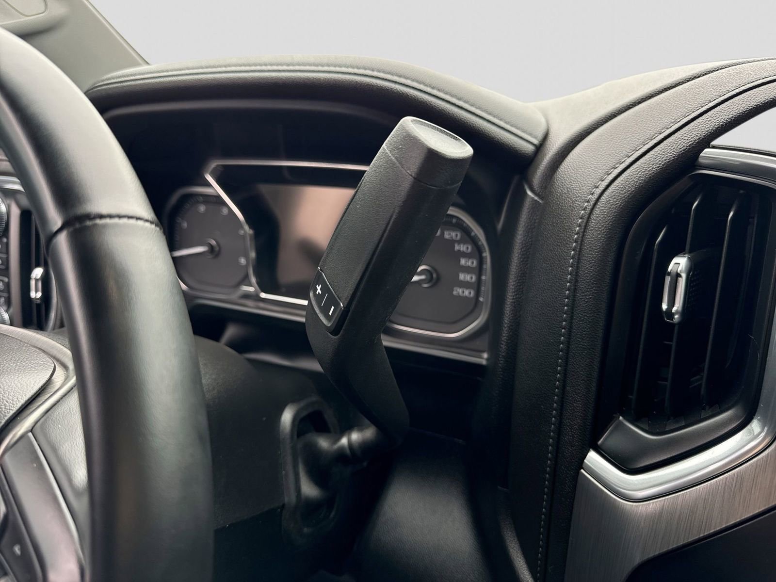 Used 2023 GMC Sierra 2500 Denali image 36