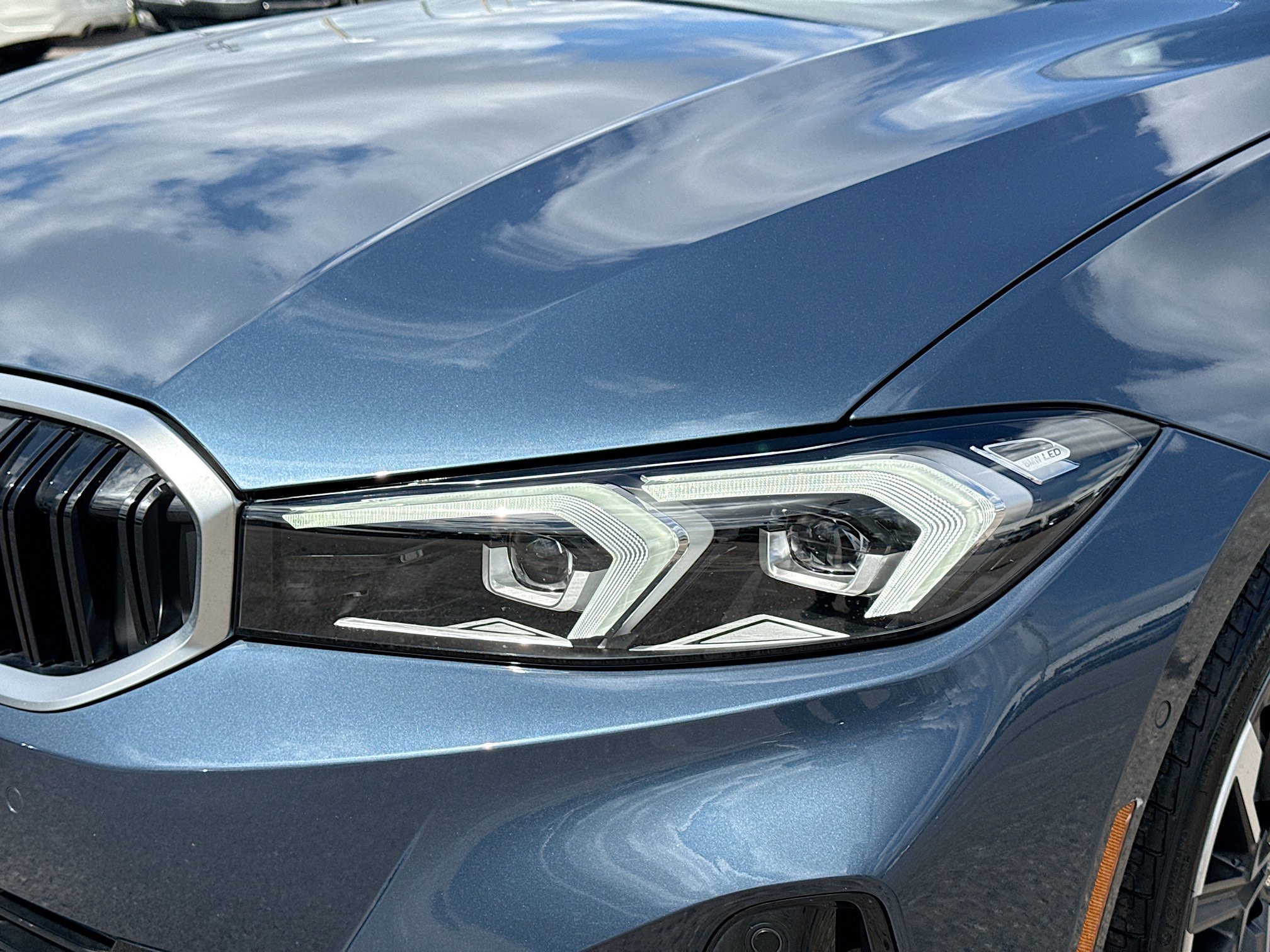 Used 2025 BMW 330i Sedan image 9