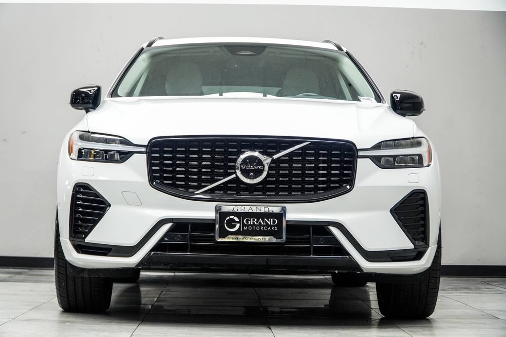 Used 2023 Volvo XC60 T8 Ultimate w/ Climate Package AWD/4WD image 8