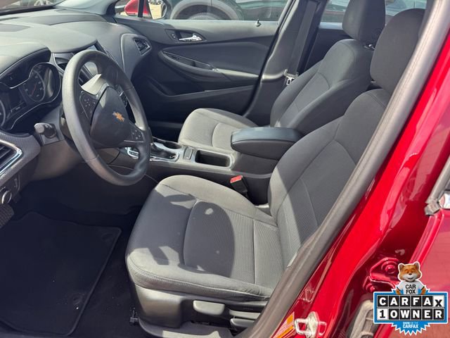 Used 2019 Chevrolet Cruze LT image 2