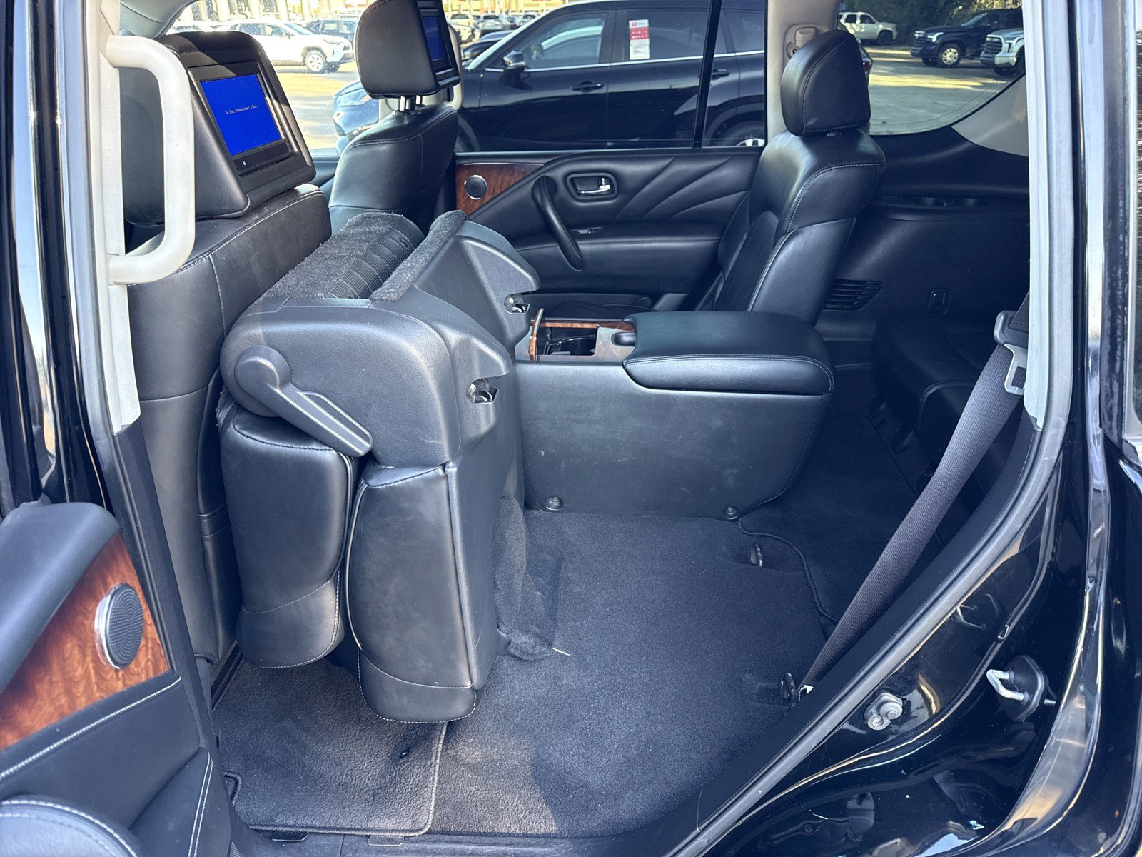 Used 2017 INFINITI QX80 4WD w/ Deluxe Technology Package image 15