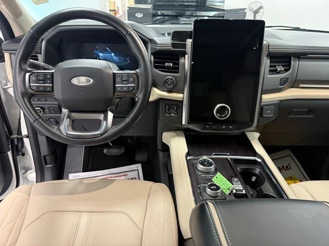 Used 2024 Ford Expedition Max Platinum AWD/4WD image 15
