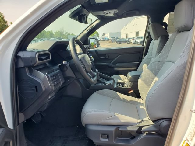 New 2026 Toyota Tacoma SR5 AWD/4WD image 16