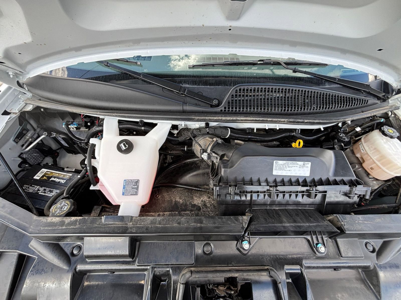 Used 2025 Chevrolet Express 3500 LT w/ LT Preferred Equipment Group image 32