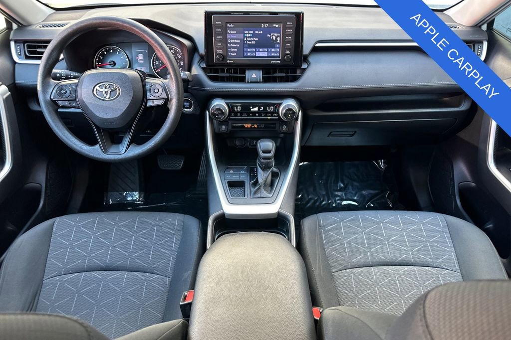 Used 2021 Toyota RAV4 XLE w/ Carpet Mat Package (TMS) image 15