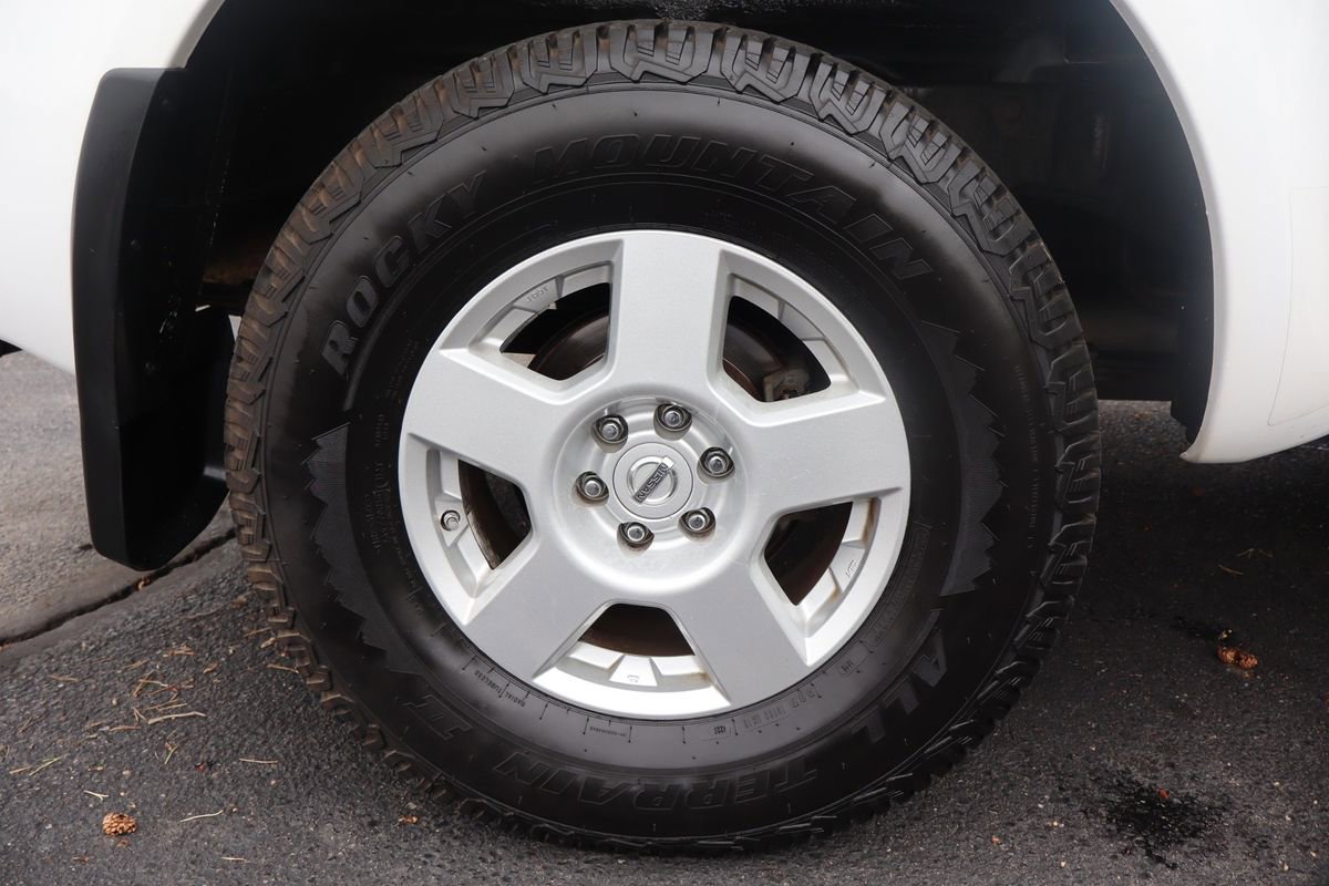 Used 2006 Nissan Frontier SE w/ (P01) Power Pkg AWD/4WD image 41