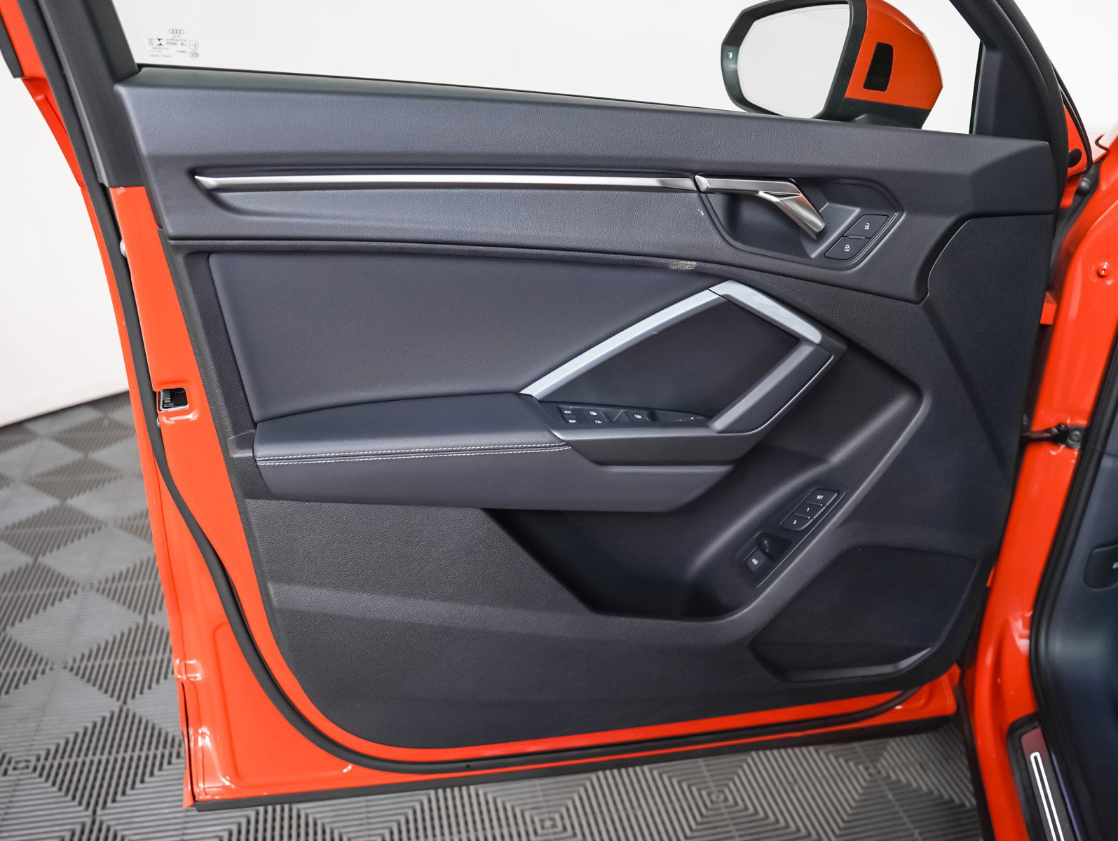 Certified 2023 Audi Q3 2.0T Premium w/ Black Optic Sport Package image 25