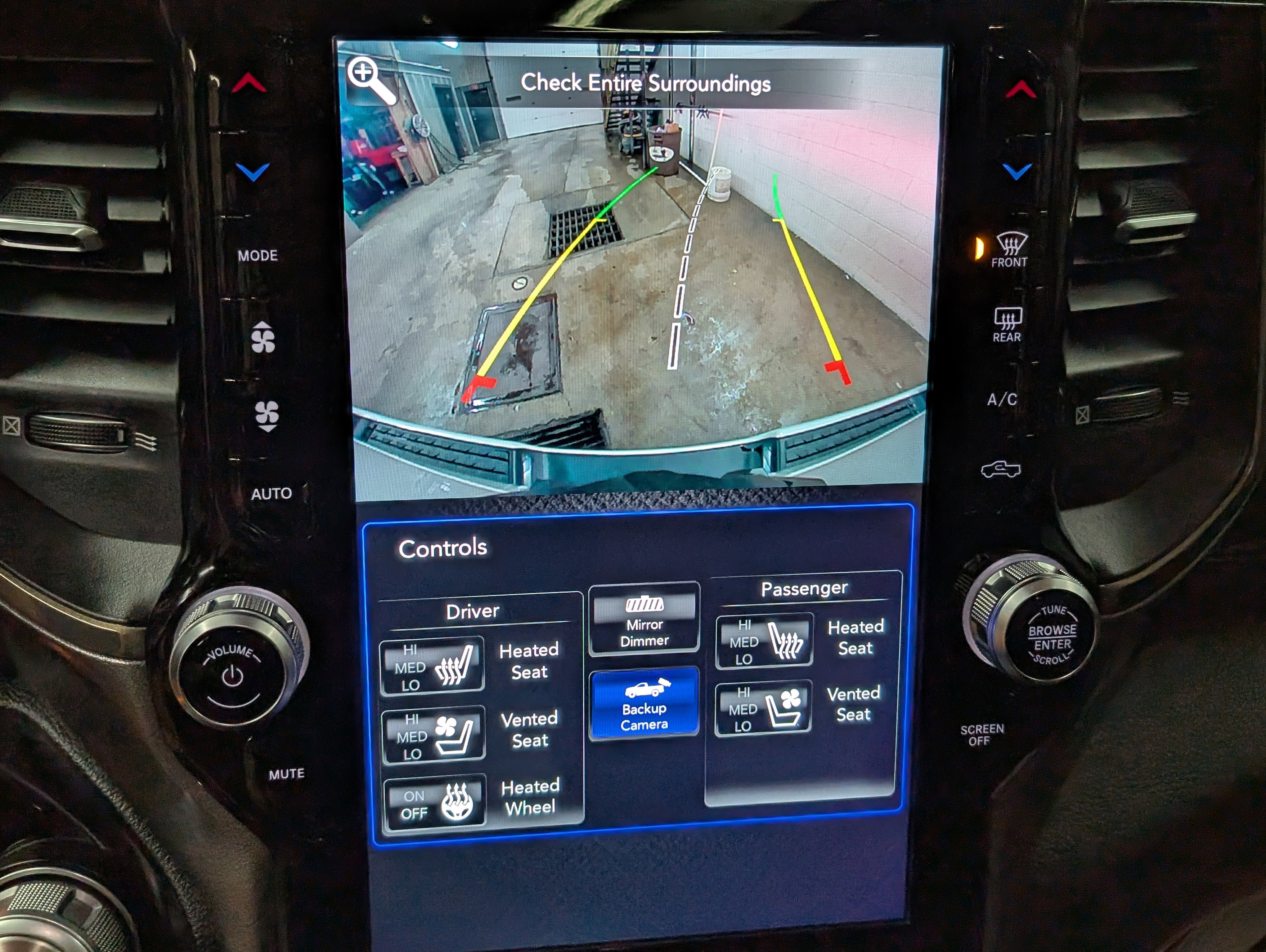 Used 2020 RAM 1500 Sport w/ Leather & Sound Group image 27