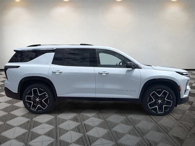 New 2026 Chevrolet Traverse High Country w/ LPO, Floor Liner Package AWD/4WD image 4