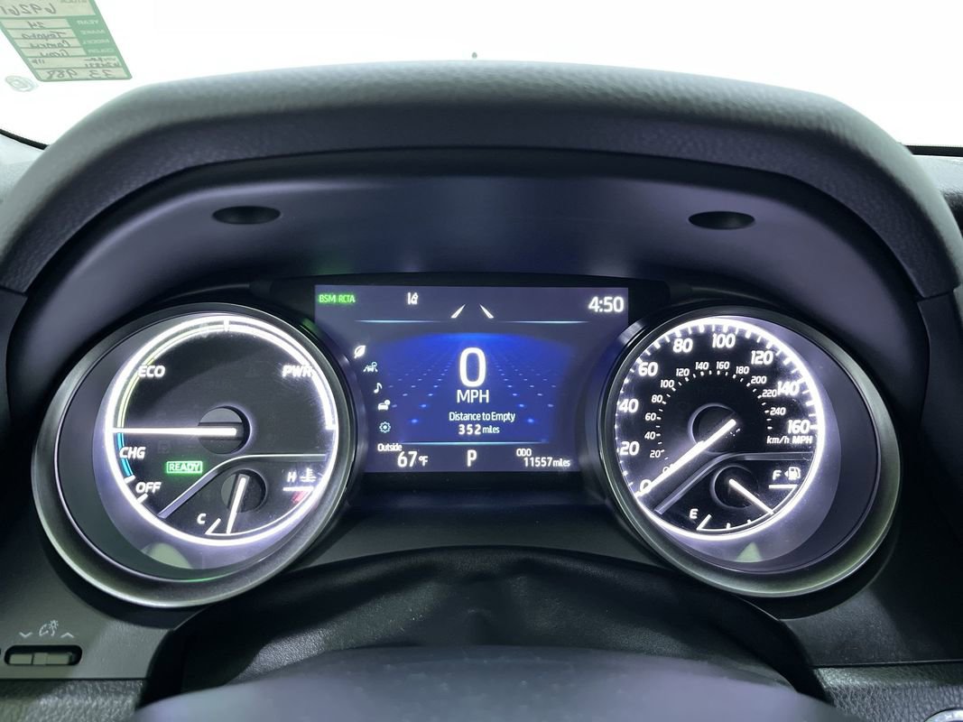 Used 2024 Toyota Camry XSE w/ Navigation Package image 18