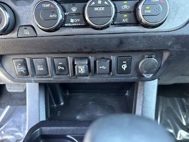 Used 2021 Toyota Tacoma TRD Off-Road w/ Technology Package image 22