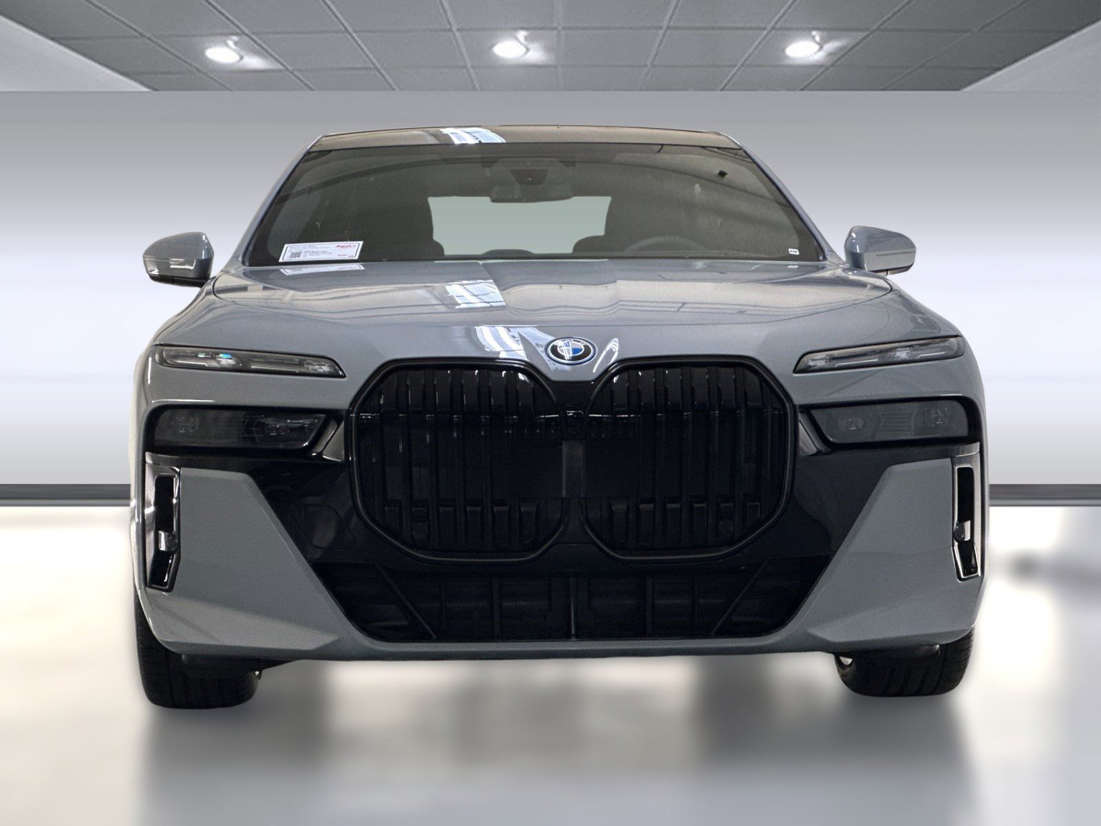 New 2026 BMW 750e xDrive w/ Executive Package image 5