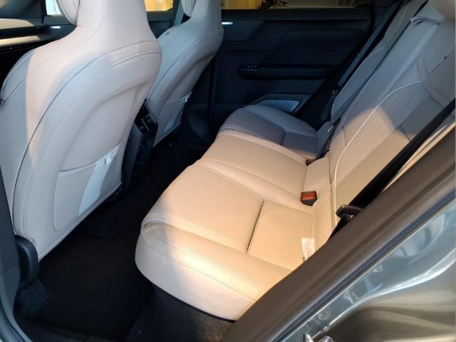 New 2027 Volvo EX60 Ultra AWD/4WD image 11