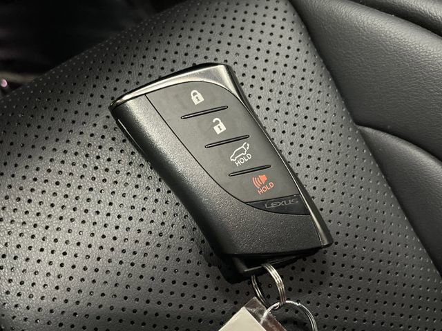 Used 2025 Lexus TX 500h AWD image 28