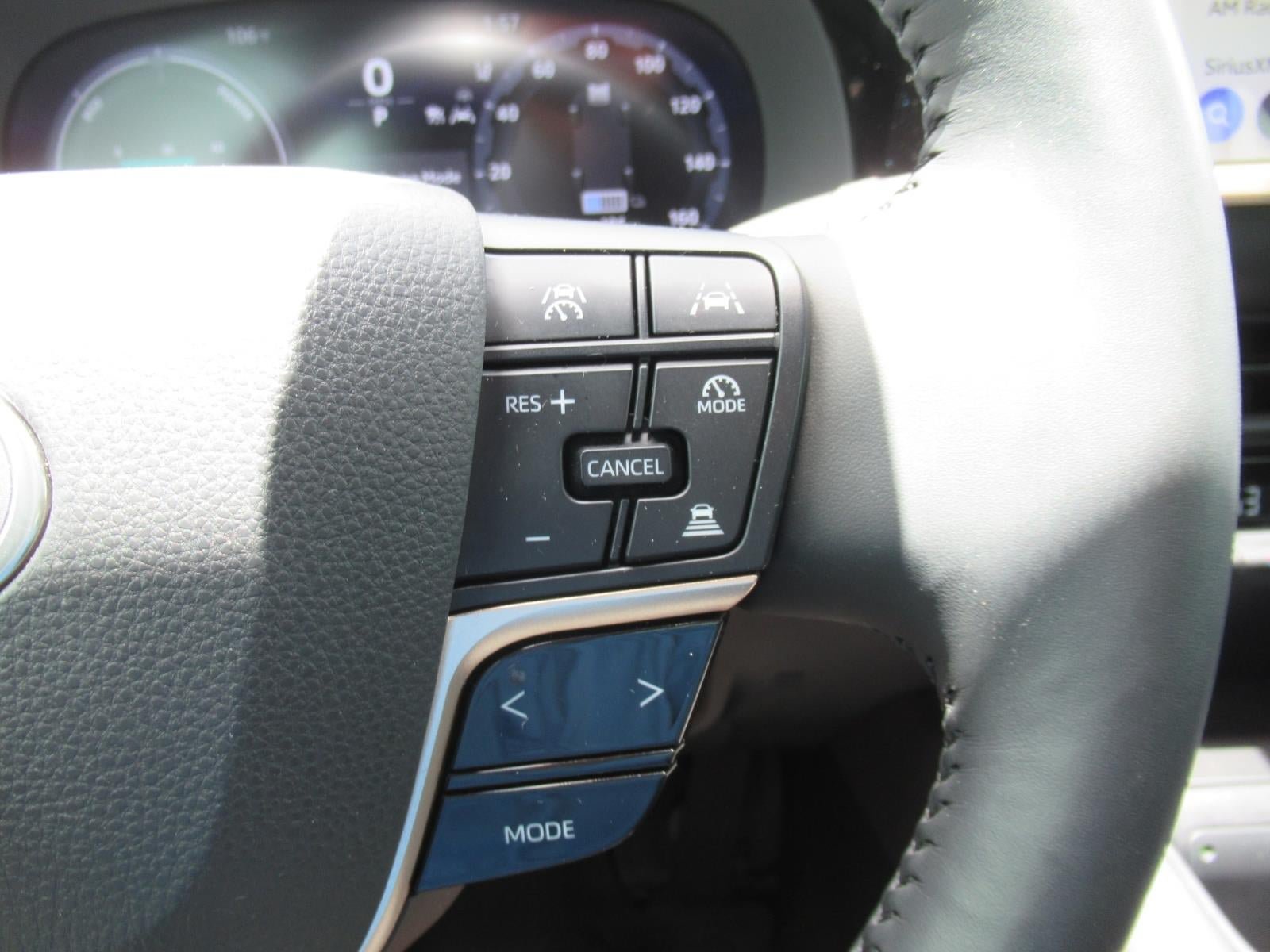 Used 2023 Toyota Crown AWD/4WD image 25