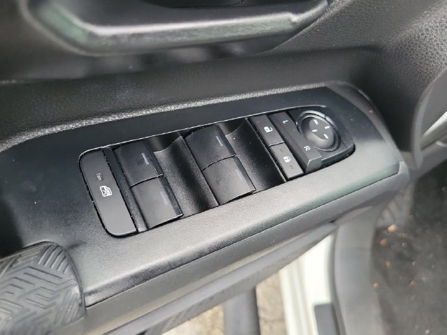 Used 2024 Toyota Tacoma SR5 RWD image 17