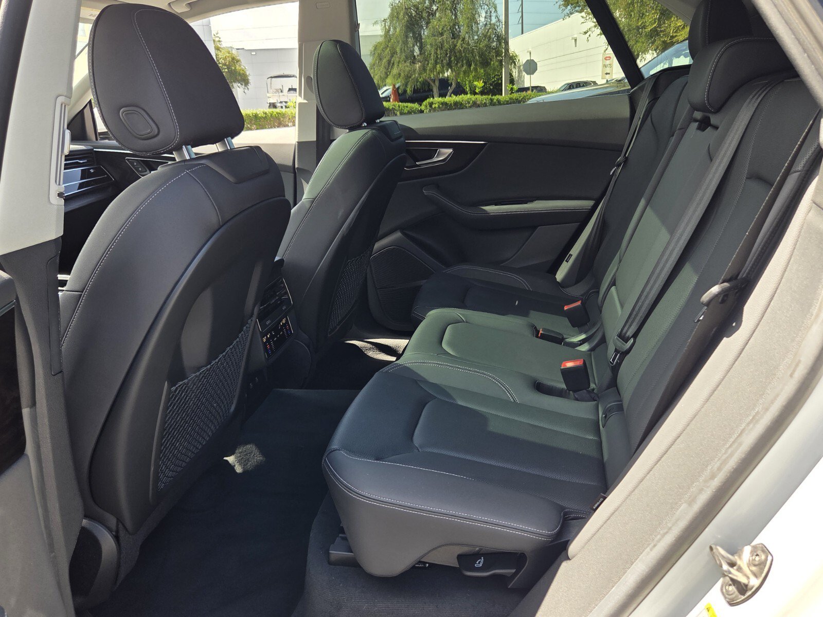 Used 2023 Audi Q8 Premium Plus AWD/4WD image 11