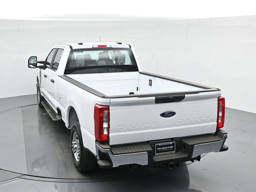 New 2026 Ford F350 XL w/ XL Chrome Package RWD image 42