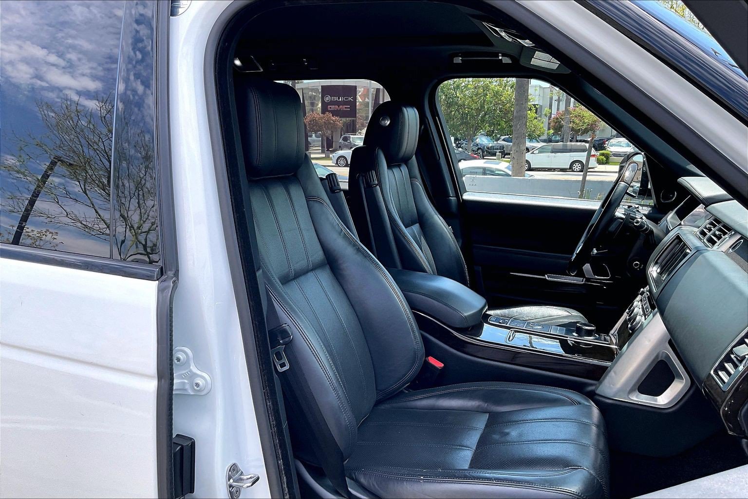Used 2014 Land Rover Range Rover HSE AWD/4WD image 7