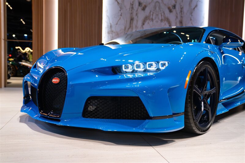 Used 2022 Bugatti Chiron Super Sport AWD/4WD image 10