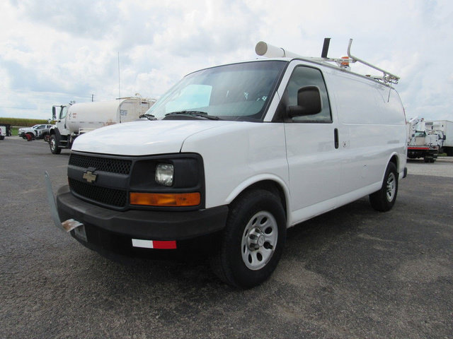 Used 2014 Chevrolet Express 1500 RWD image 7