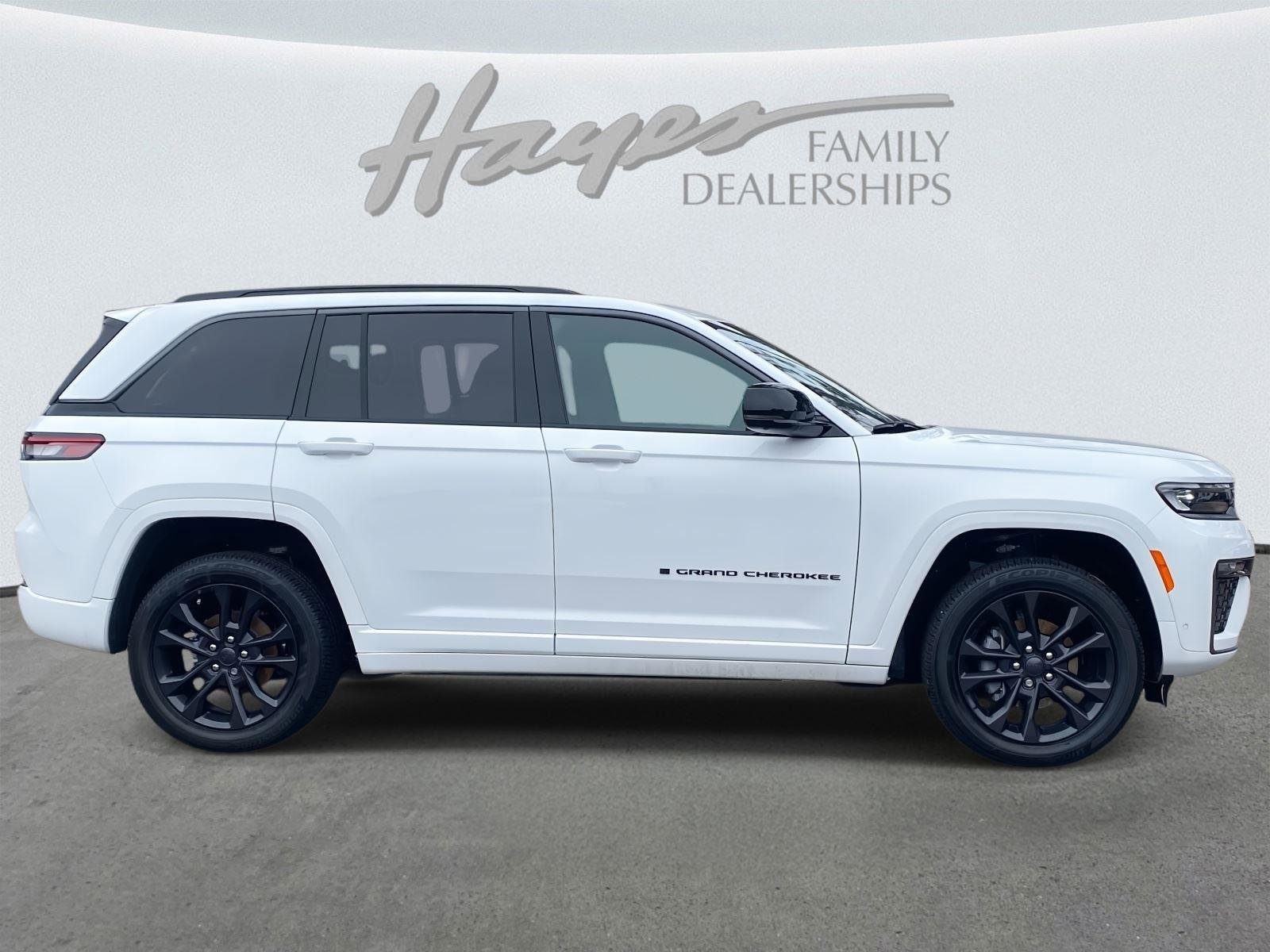 New 2026 Jeep Grand Cherokee Limited Reserve AWD/4WD video 3