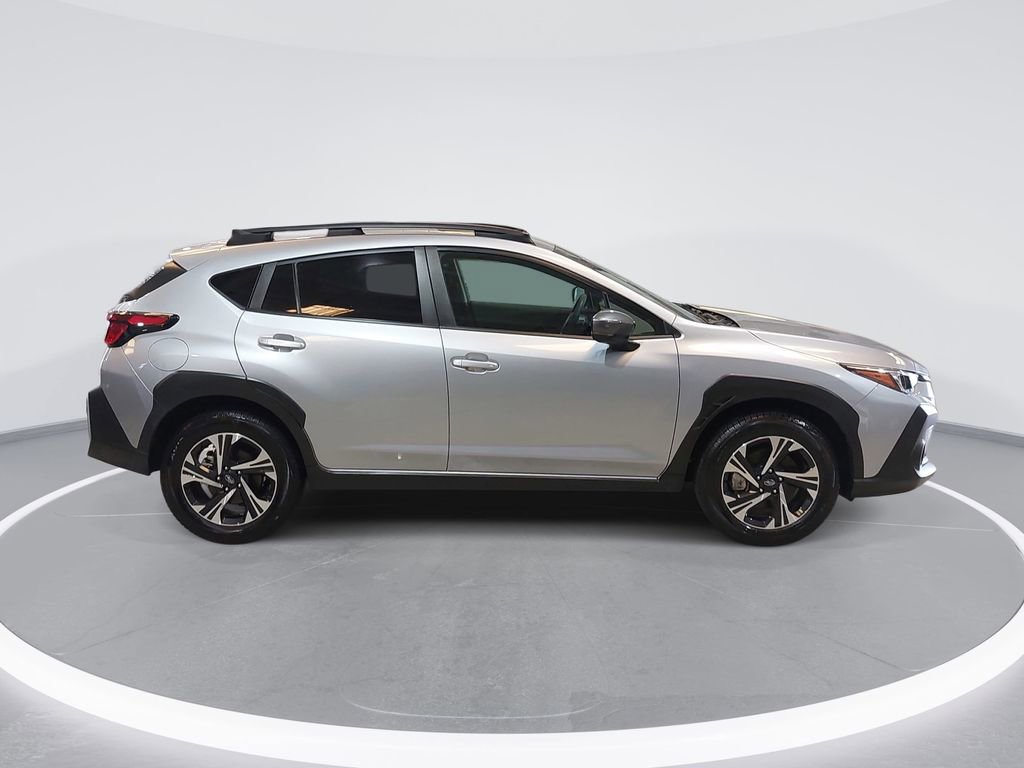 Used 2024 Subaru Crosstrek 2.0i Premium image 4