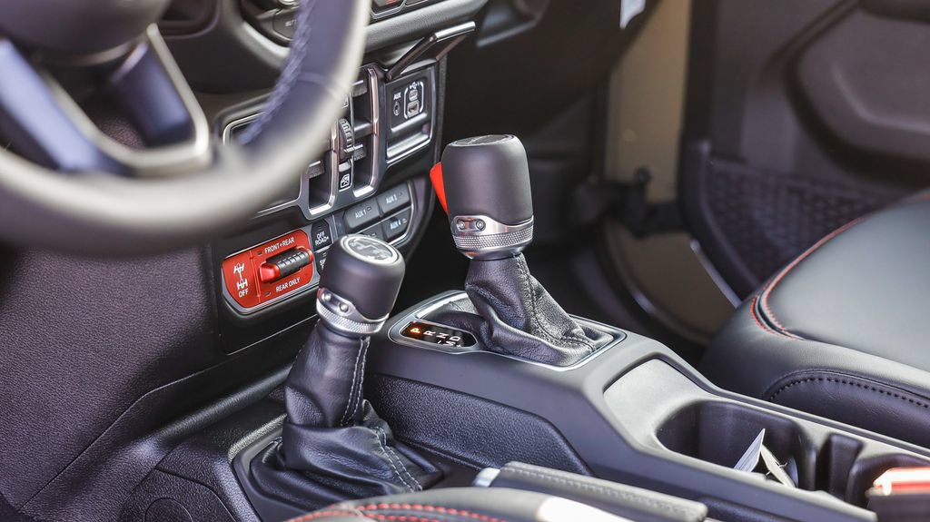 New 2026 Jeep Gladiator Sport AWD/4WD image 24