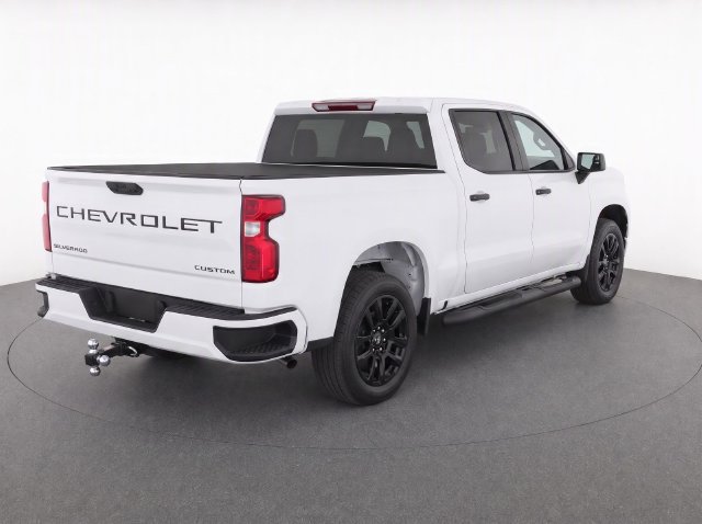 Used 2025 Chevrolet Silverado 1500 Custom w/ LPO, Dark Essentials Package RWD image 4
