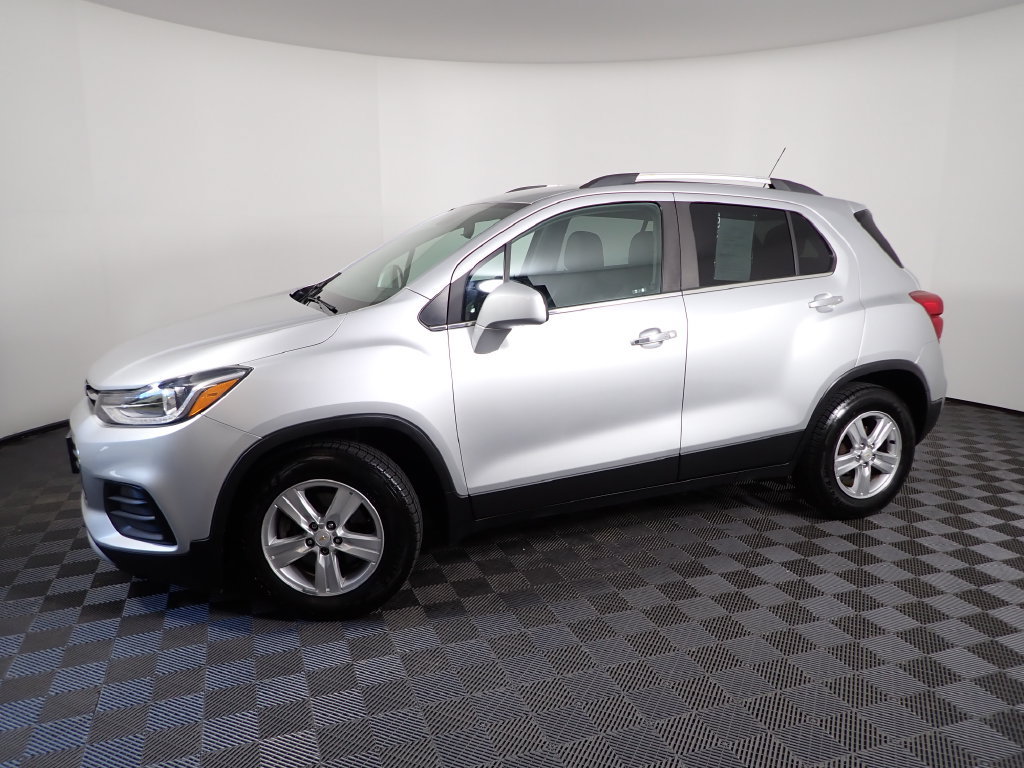 Used 2019 Chevrolet Trax LT w/ LT Convenience Package FWD image 6
