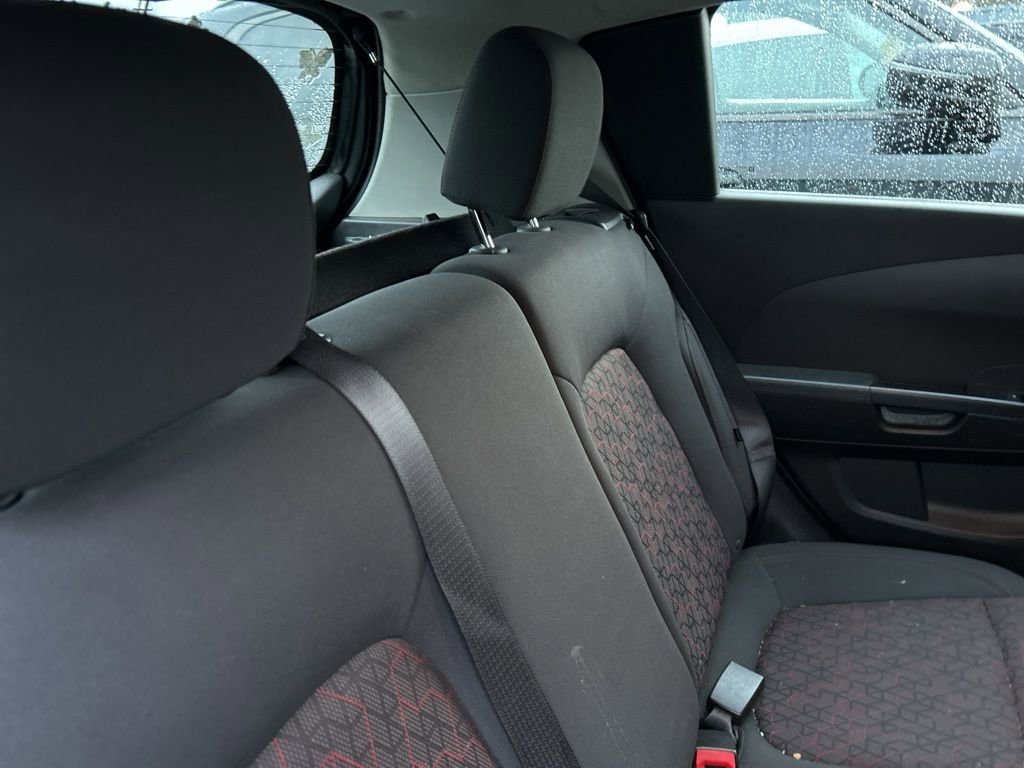 Used 2018 Chevrolet Sonic LT FWD image 12