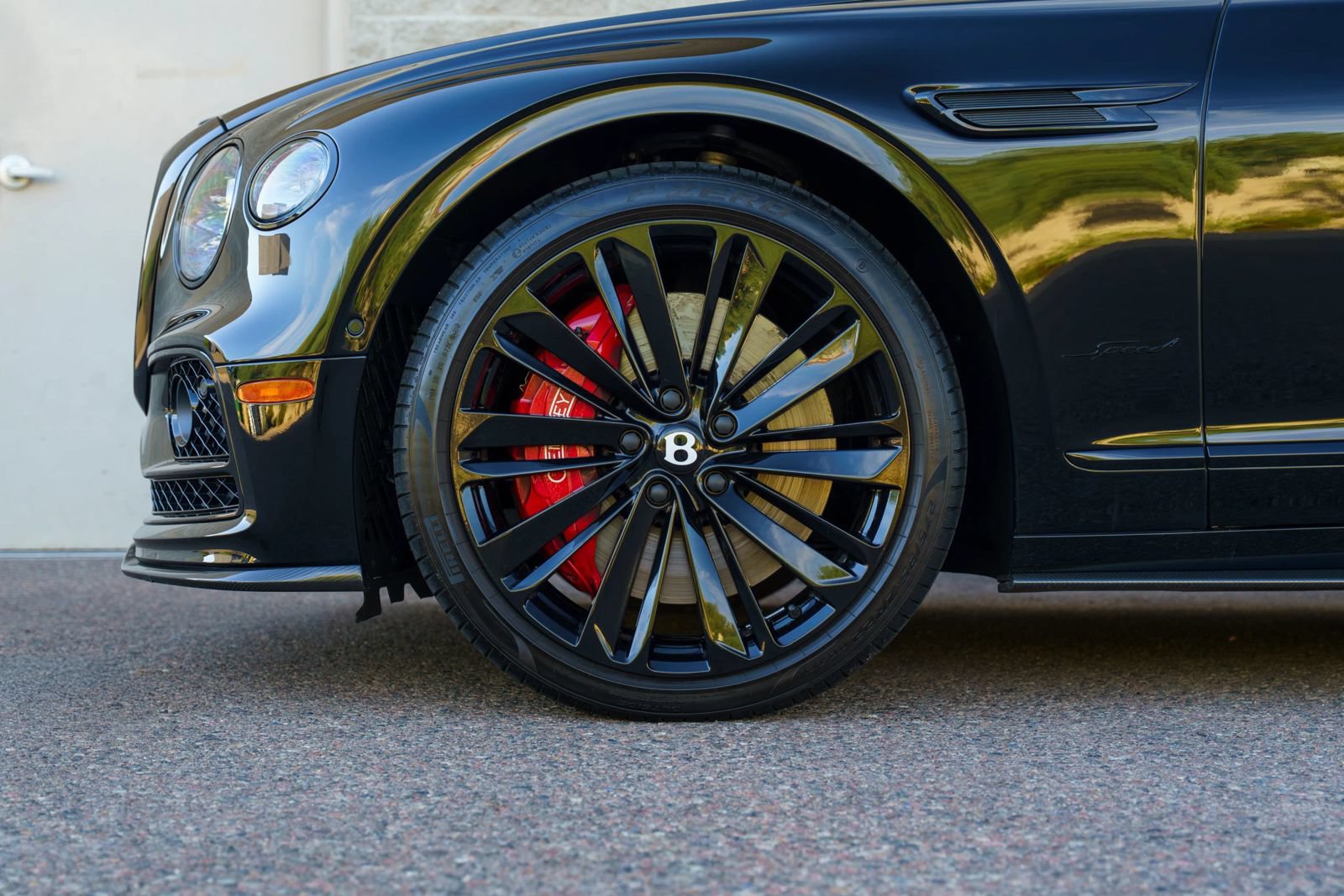 Used 2024 Bentley Flying Spur S W12 AWD/4WD image 38
