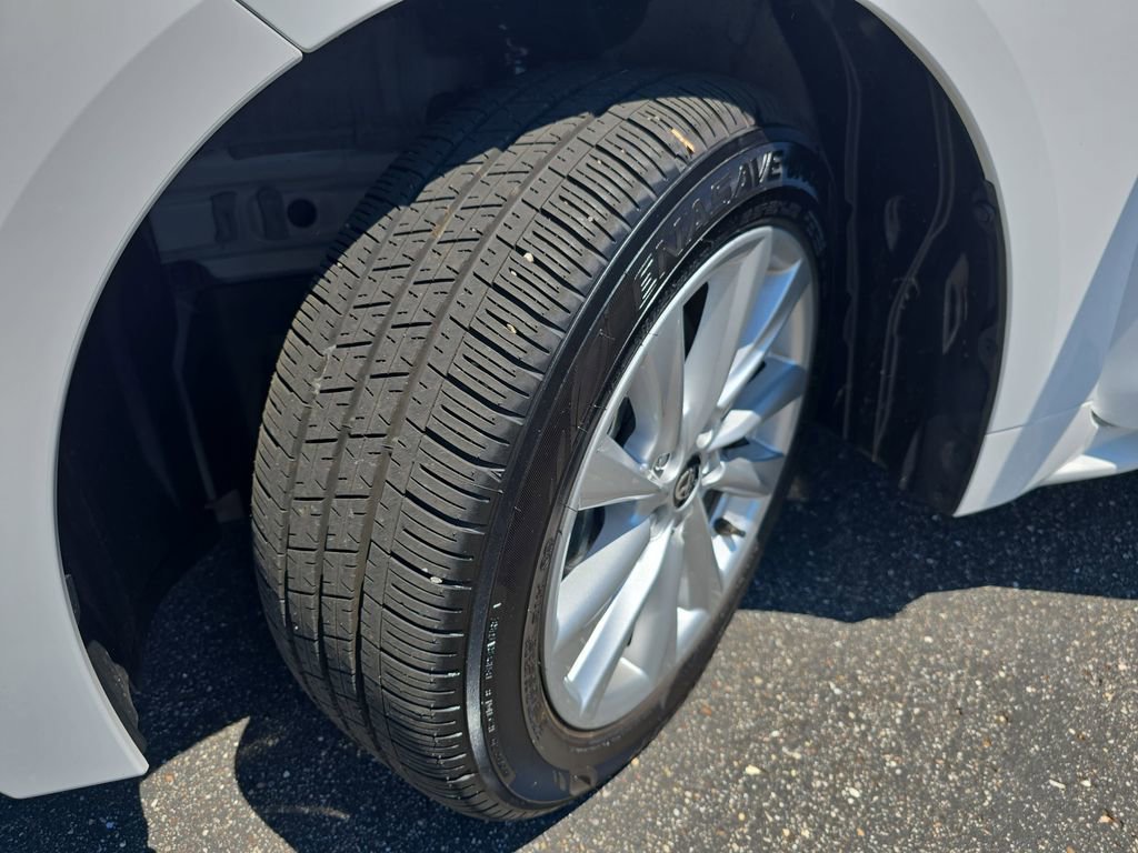 Used 2026 Toyota Corolla XLE FWD image 35