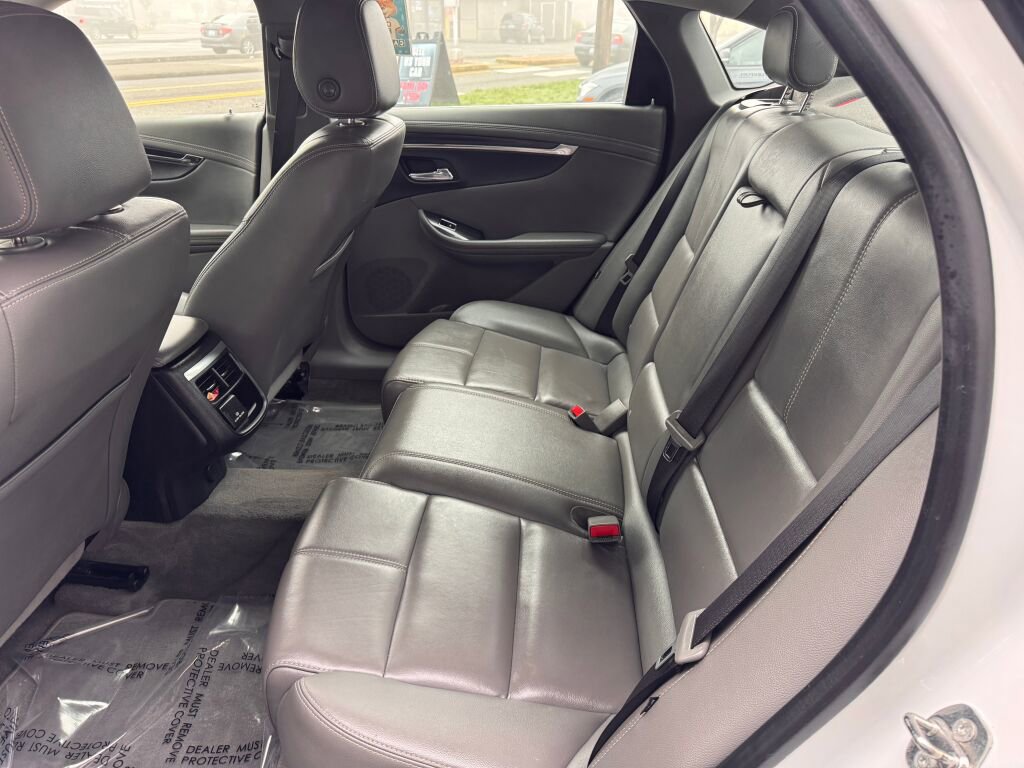 Used 2018 Chevrolet Impala LT image 14