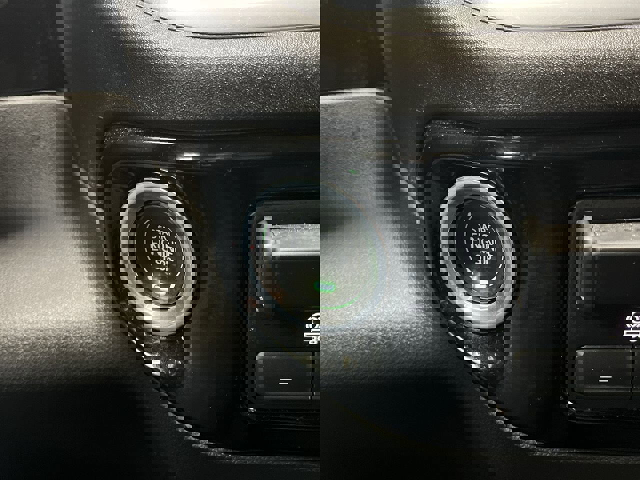 Used 2024 GMC Sierra 1500 SLE w/ X31 Off-Road Package image 21