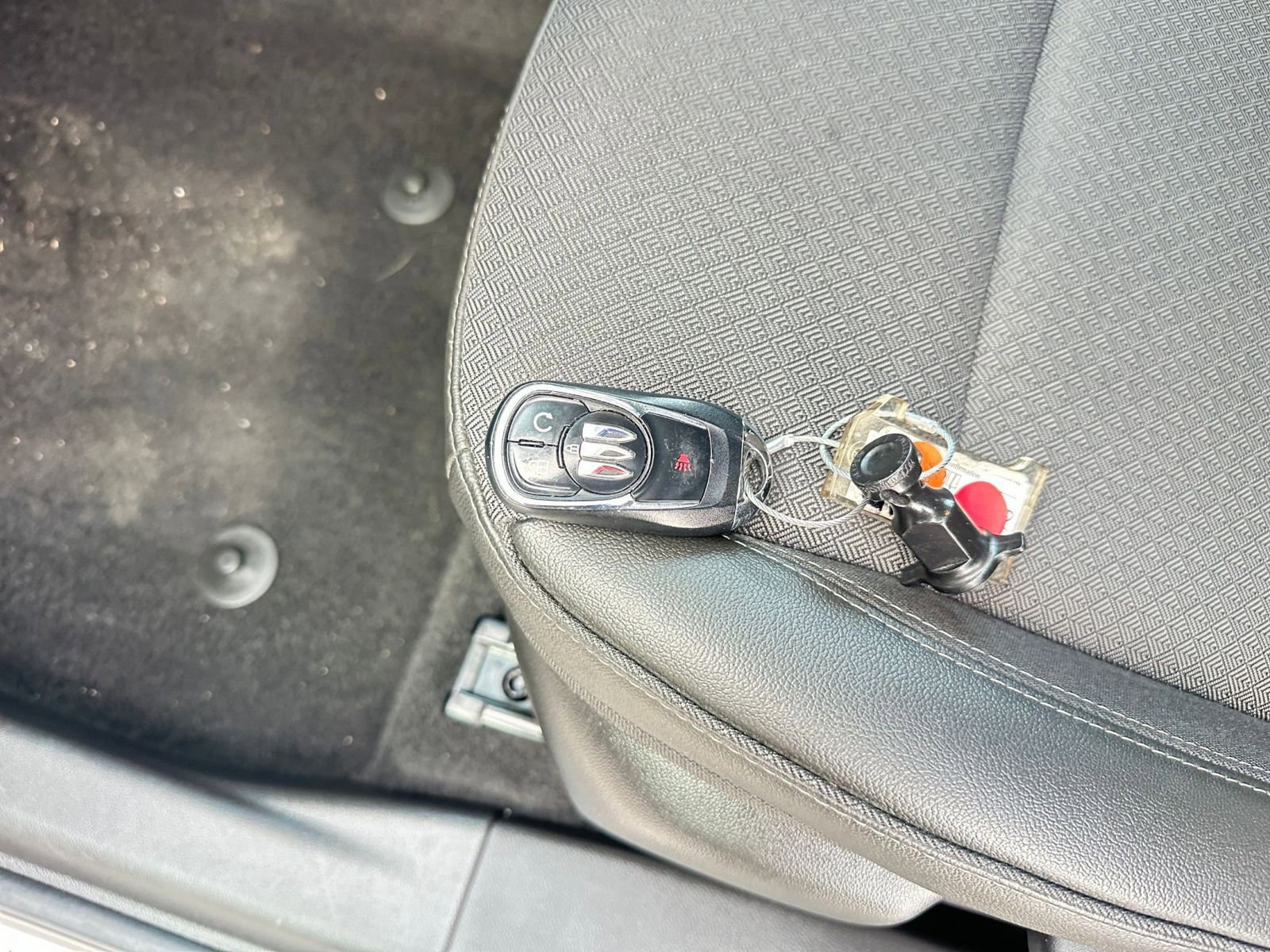 Used 2025 Buick Encore GX Preferred image 22