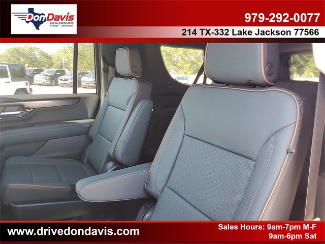 New 2026 GMC Yukon XL AT4 image 11