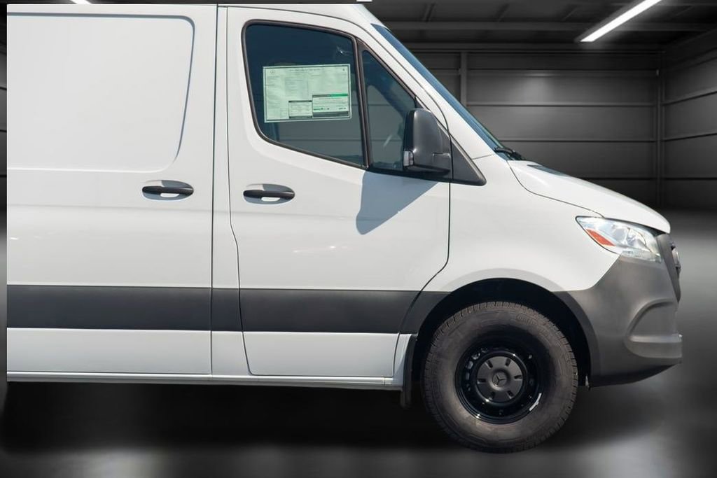 Used 2024 Mercedes-Benz Sprinter 144 Cargo image 11