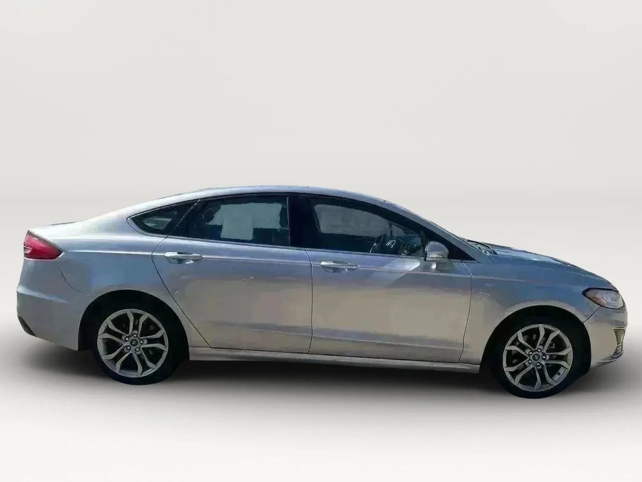 Used 2020 Ford Fusion SEL FWD image 8
