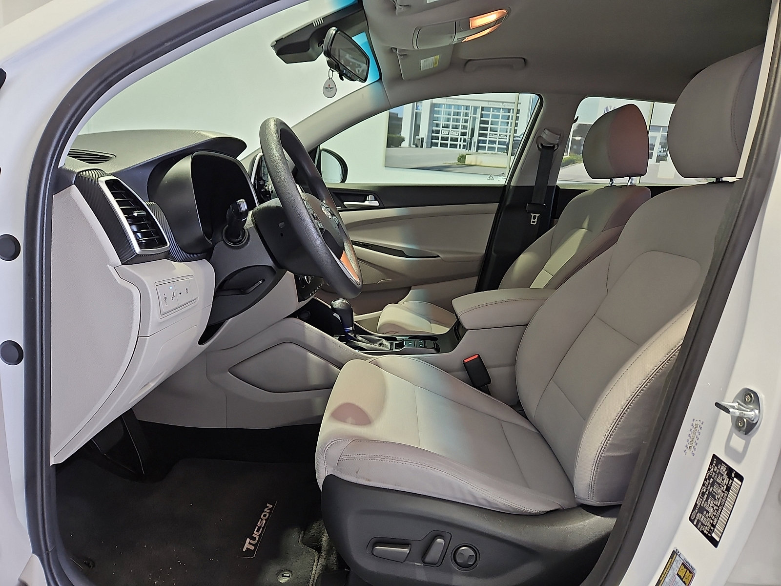 Used 2020 Hyundai Tucson Value w/ Cargo Package image 9