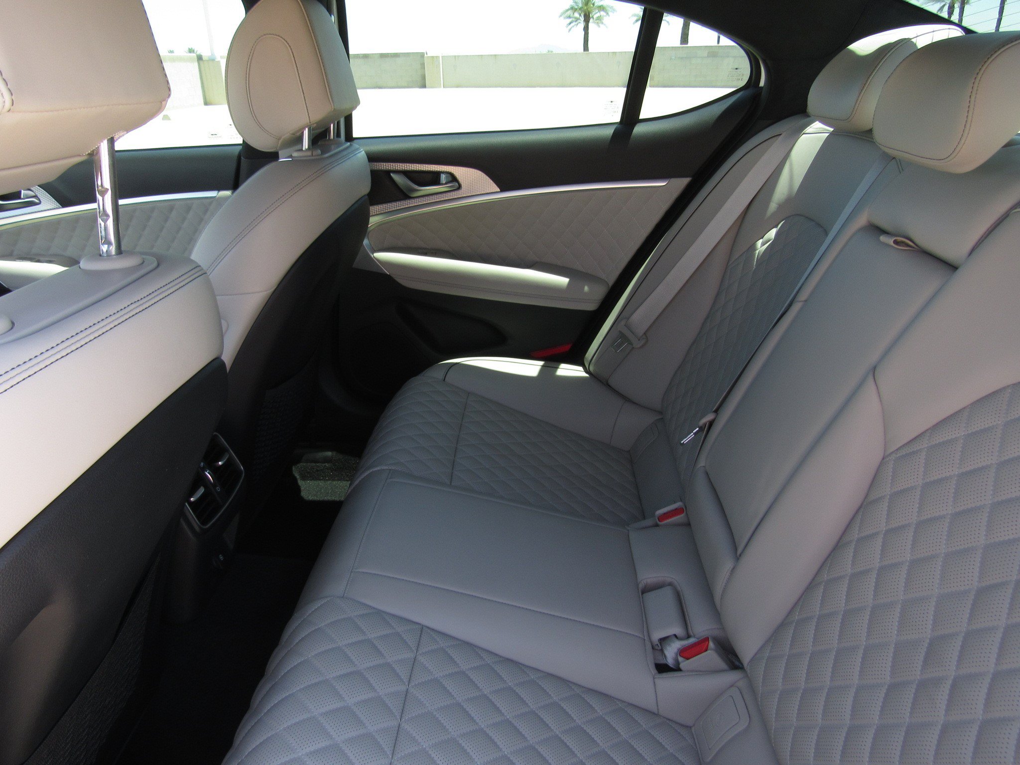 Used 2023 Genesis G70 3.3T w/ Sport Prestige Package AWD/4WD image 13