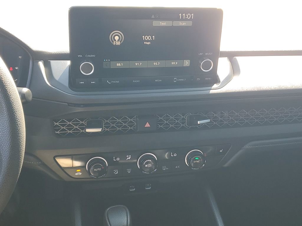 Used 2025 Honda Accord SE image 30