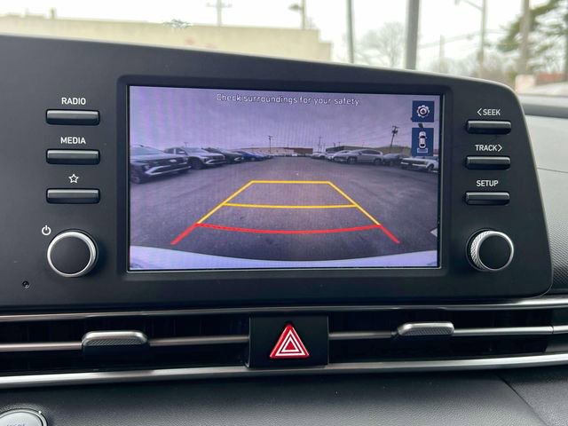 Used 2023 Hyundai Elantra Blue image 27