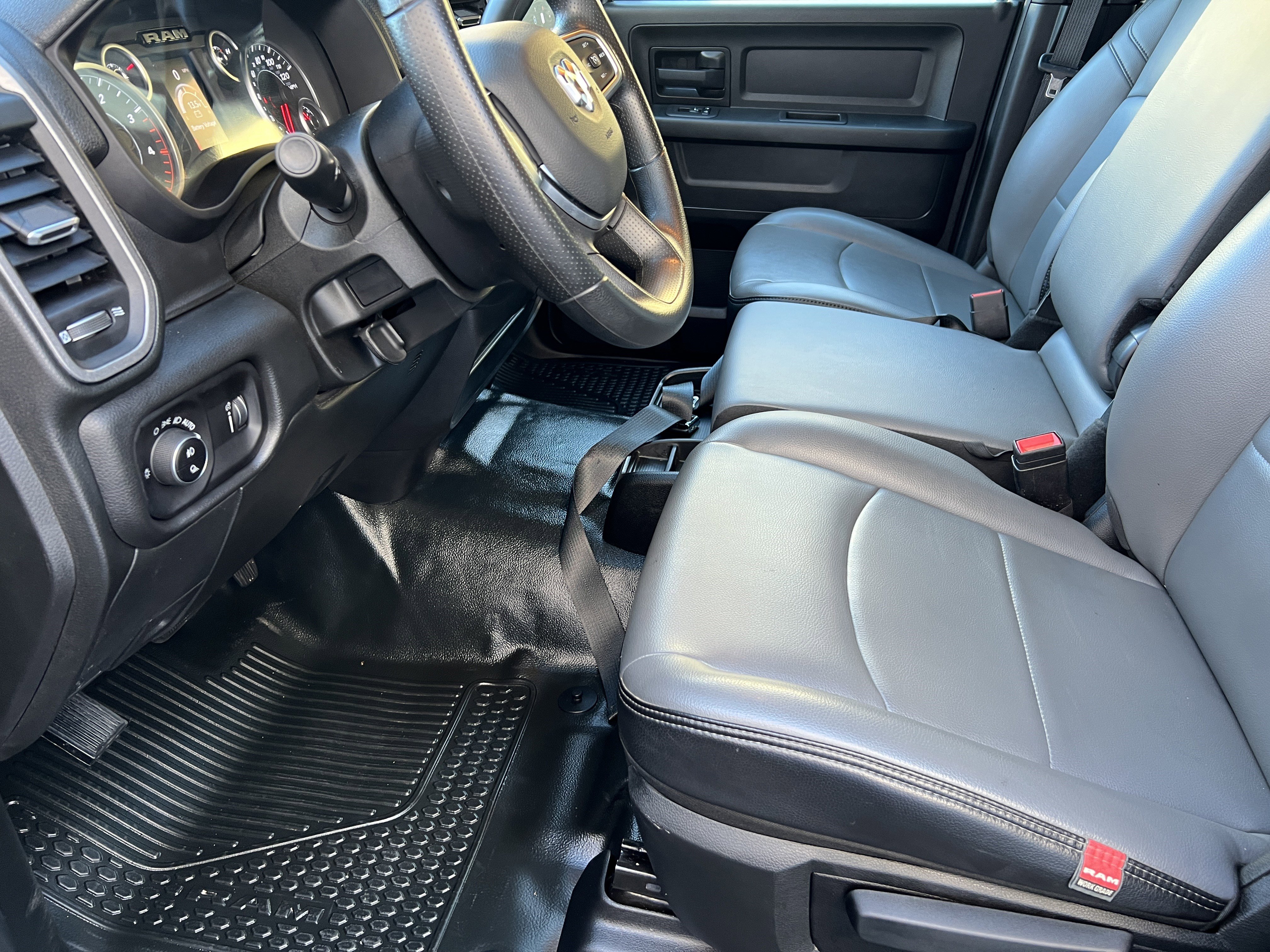 Used 2025 RAM 3500 Tradesman image 15