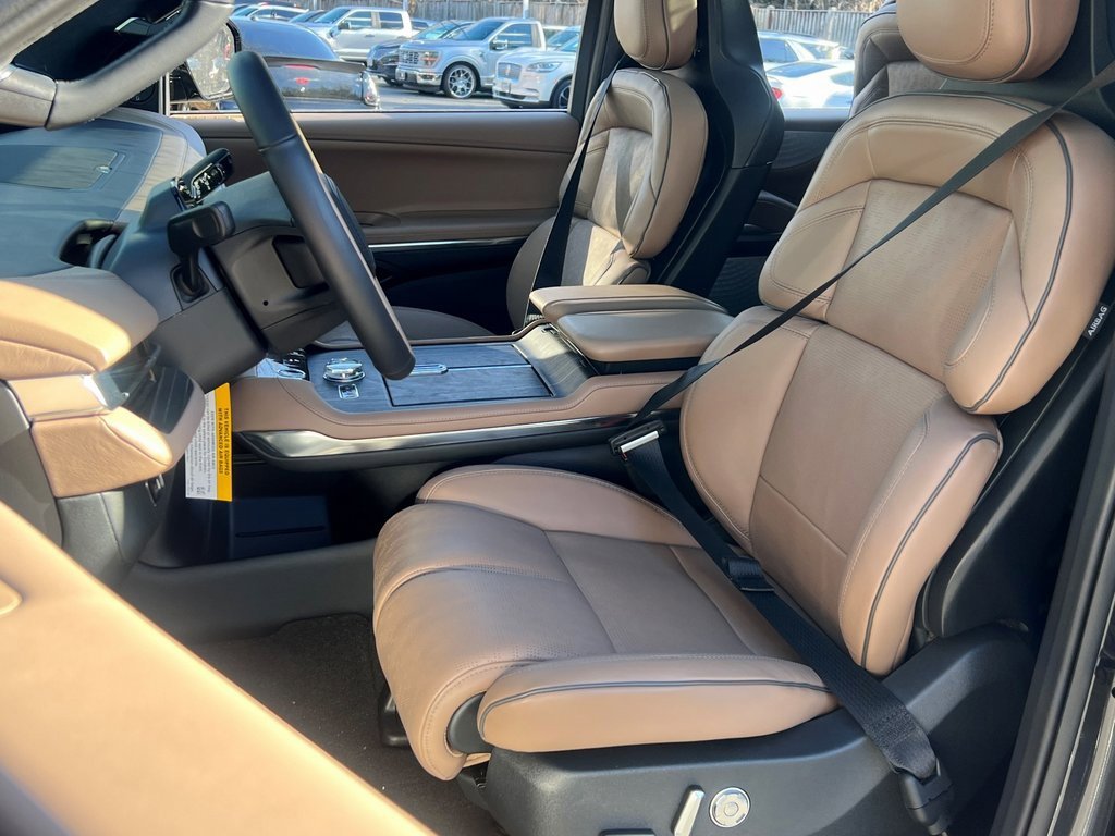 New 2026 Lincoln Navigator L Black Label image 17