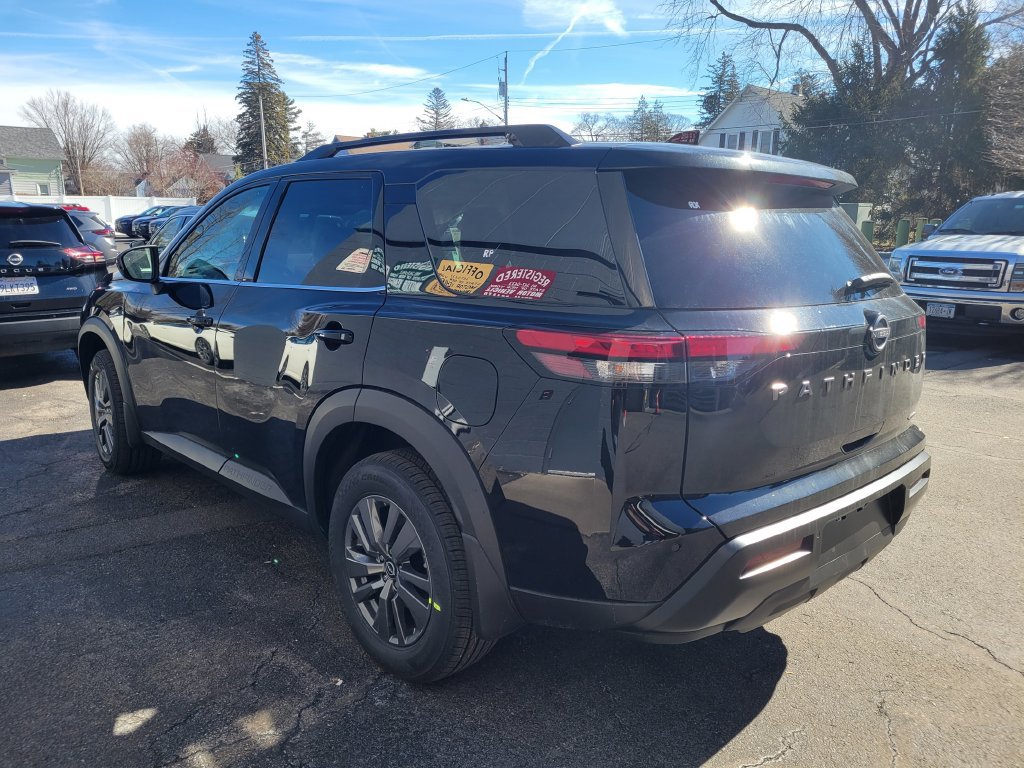 New 2026 Nissan Pathfinder SV w/ Cargo Package AWD/4WD image 7