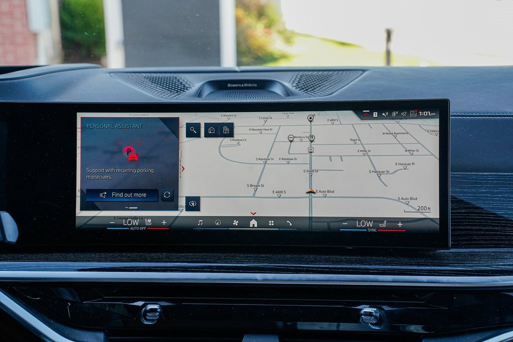 Used 2025 BMW X7 M60i image 14